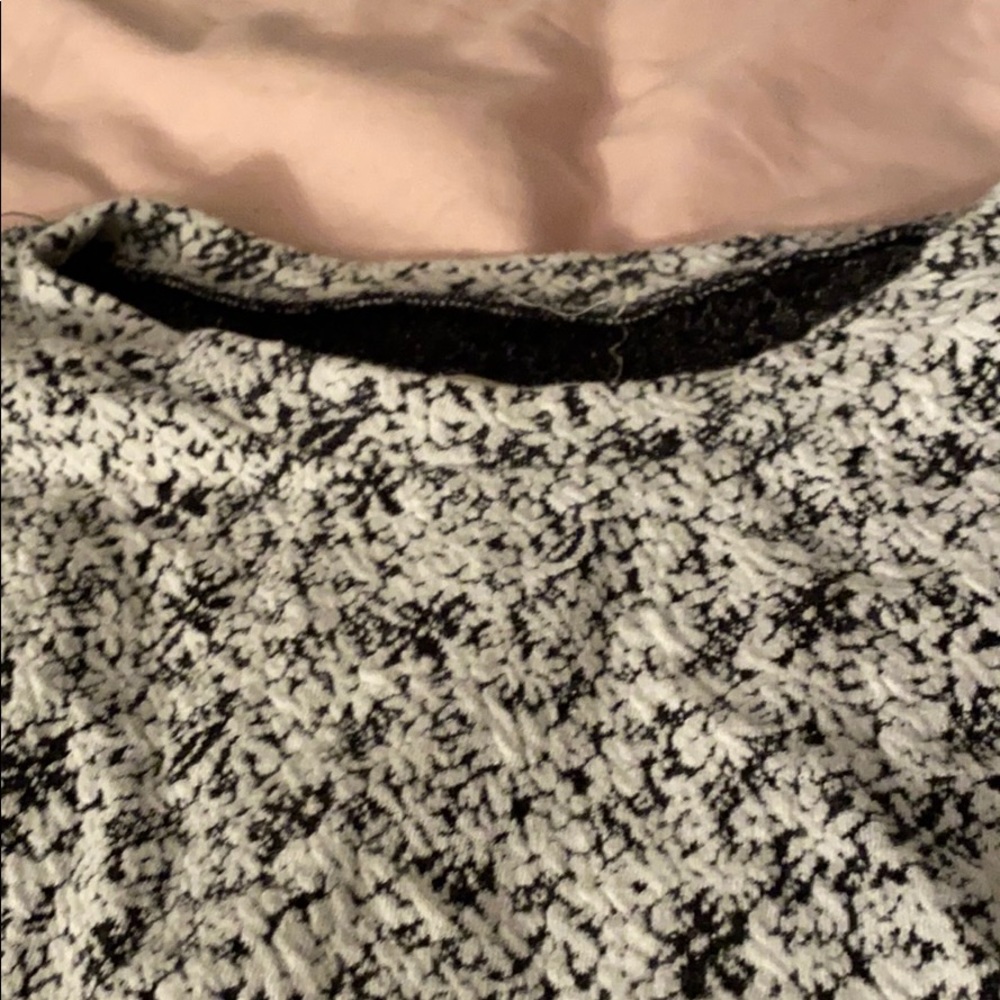 Beautiful sweater! - Picture 3 of 3